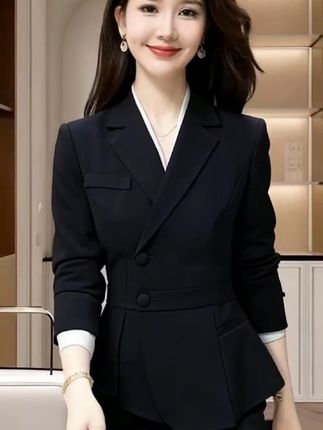 #高级感穿搭 #职场穿搭 #通勤搭配 #西装套装 #早秋穿搭 @抖加🔥上热门🔥dou+🔥热点宝 @抖音Dou+上热门