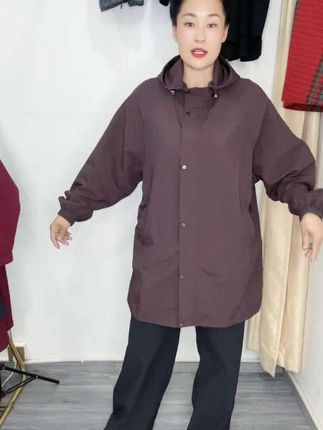 新款中场防晒外套,均码从90斤穿到190多斤,喜欢的姐妹们点下面⬇️小黄车下单从拉萨发货邮政包邮#原创视频 #感谢观看与支持 @拉萨女郎生活号