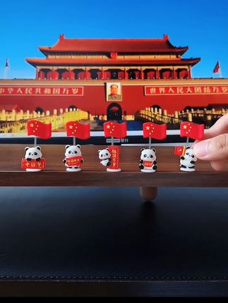 如果信仰有颜色,那一定是中国红#汽车摆件 #汽车网红摆件饰品 #国庆小红旗摆件#强烈推荐