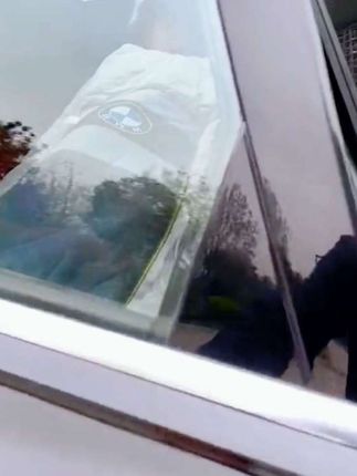 汽车二合一抱枕被打开就是被子,既能盖又能枕,开车还能当腰靠,收起来也不占地方,太实用啦!#汽车用品 #抱枕被 #车载好物