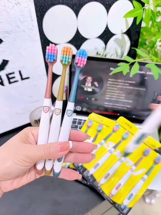 三笑美洁牙刷也这么卷了吗,这个价格能买到这么好的牙刷太值了#牙刷 #牙刷推荐 #软毛牙刷