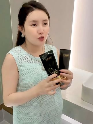 完美缇娜洁面乳,泡泡绵密,植物氨基酸,上脸不紧绷不假滑,洗卸防晒隔离灰尘油脂,水润净澈养护肌肤#洗面奶 #氨基酸洗面奶