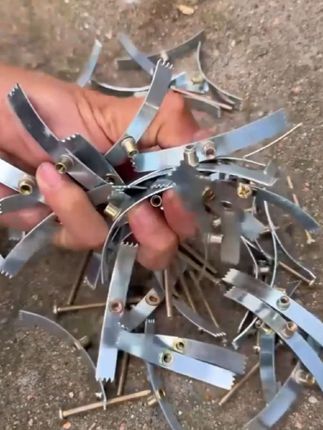 家里开关插座底盒操作简单,自己就能搞定!#底盒修理器 #暗盒修理器 #86线盒 #线盒修理器