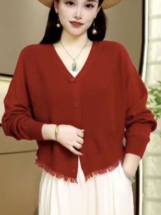2025春秋季新款流苏V领针织开衫上衣女秋季宽松大码蝙蝠袖外套#高级感穿搭 #慵懒风穿搭 #时髦穿搭 #复古风穿搭 #新品穿搭
