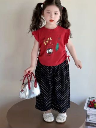 女童夏装套装2025年款衣服儿童小女孩洋气卡通飞袖圆点阔腿裤套装#高品质童装 #女童套装 #潮宝穿搭