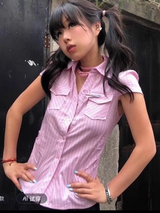 复古辣妹粉色条纹短袖衬衫2025夏季新款小众气质修身显瘦#夏季穿搭 #今日穿搭 #甜辣正肩短袖 #甜妹小白花穿搭 #夏日必备