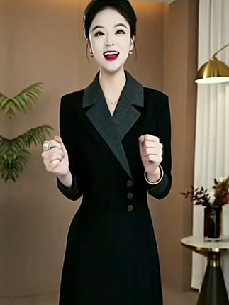 黑色拼接气质长裙#秋季新款端庄大气国庆出游穿长袖连衣裙#时尚洋气 #优雅气质 #谁穿谁漂亮