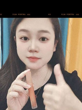 早上好呀🤣开播了……#直播间不见不散抖音上热门 #每日分享 #唇泥种草 #橱窗下单