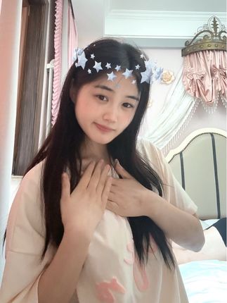 你也偷偷的望着我#红山果手势舞 ##红山果 #女高