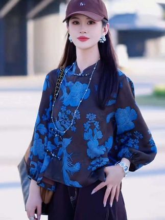 #女装搭配 #上衣穿搭 新中式气质百搭印花上衣春秋季新款洋气设计感显瘦国风立领小衫@抖音小助手 @DOU+小助手 @DOU+上热门