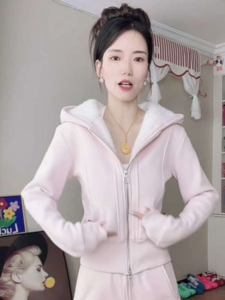 #双11不会买错的运动好物清单  #早秋穿搭显贵法则 #高级感穿搭 #秋冬穿搭 #时尚休闲套装