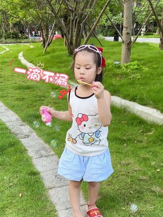 这个泡泡水太懂孩子了,倒置都不洒,不管怎么玩都不会洒出来。#泡泡水 #泡泡液#儿童玩具#哄娃神器#玩个很新的东西 @巨量千川