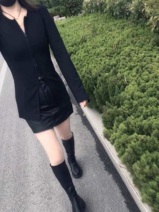“折磨你的,不是任何人的绝情而是你一直心存幻想的期待!”#秋季穿搭#穿搭套装显瘦 #穿搭vlog