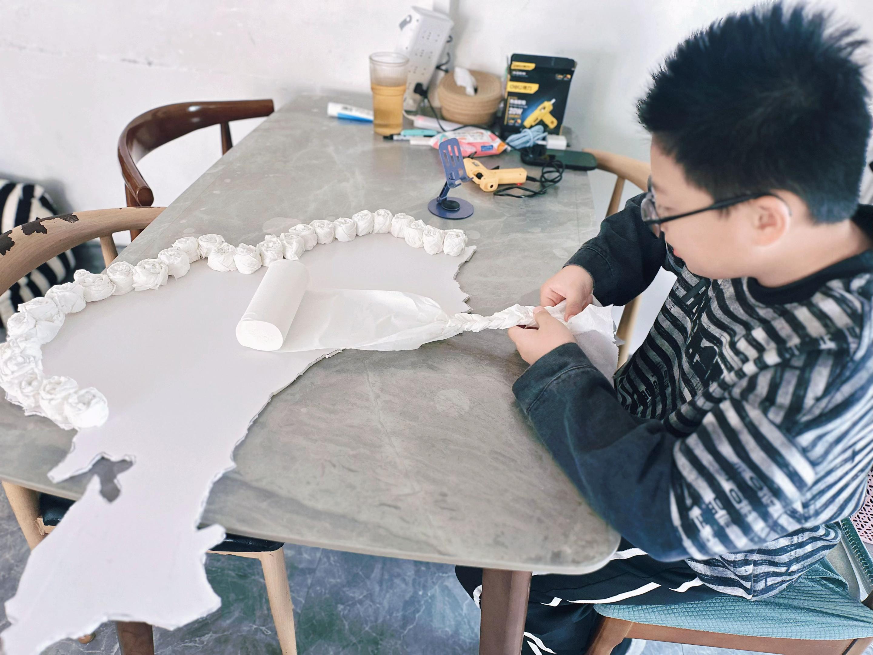 用时一整天~中国地图~(卫生纸,纸壳板,红色喷漆,热熔胶)#强烈推荐 #手工制作 #国庆节 #中国地图