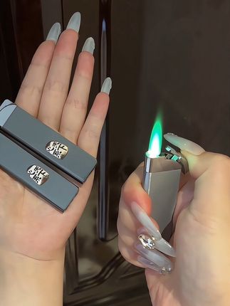 心系天下丨超薄金属机身丨防风酷炫绿焰#创意打火机 #手作diy #金属打火机 #高级感