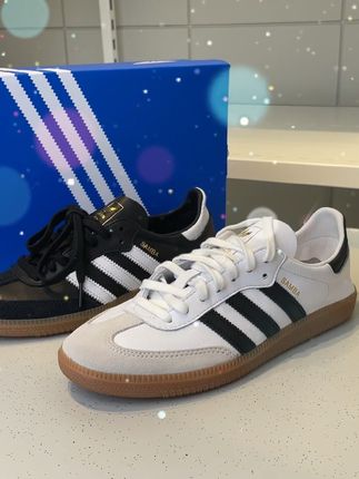 Adidas德训还是香啊!优选软皮samba💓 Jennie&朴彩英同款~太养眼啦🥳 在纽约聚会时的松弛感满满~ 街头感十足,这鞋真的太舒服啦😌冲了白色🤍闭眼买,比普通samba舒服一百倍! 整个鞋都软的不得了#三叶草samba德训鞋 #三叶草女孩 #三叶草鞋控 #三叶草小白鞋 #三叶草经典板鞋