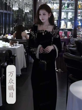 【婷婷】《万众瞩目•黑金》丝绒刺绣套装 TT2SQTH2337#国风古韵 #品质女装 #早秋不费力显贵穿搭 #入秋的第一件流光单品 #温柔风