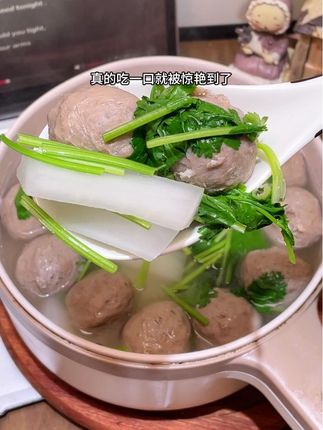 #思念牛肉丸 肉质紧实Q弹,一口爆汁,就是汕头本地产的,还是思念大品牌,吃着也放心!#潮汕美食 #潮汕牛肉丸 #太香啦