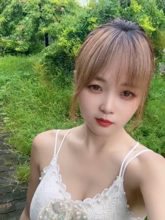 只能放在被窝里@叫我罗允吧 #抖音小助手#热门小助手#官方官方大爱官方热门 #Dou➕小助手#这谁能顶得住啊