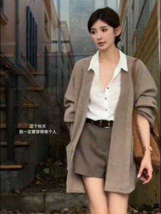 秋季一整套女装2025新款韩版中长款开衫外套白色衬衫高腰短裤套装#时尚穿搭时尚穿搭时尚 #穿出高级感 #美搭尽显女神范 #强烈推荐 #新品穿搭