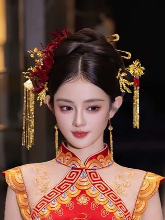 #合金婚庆饰品 #新娘金色流苏 步摇红色绒花秀禾#高级感造型发饰#新娘发饰#发饰