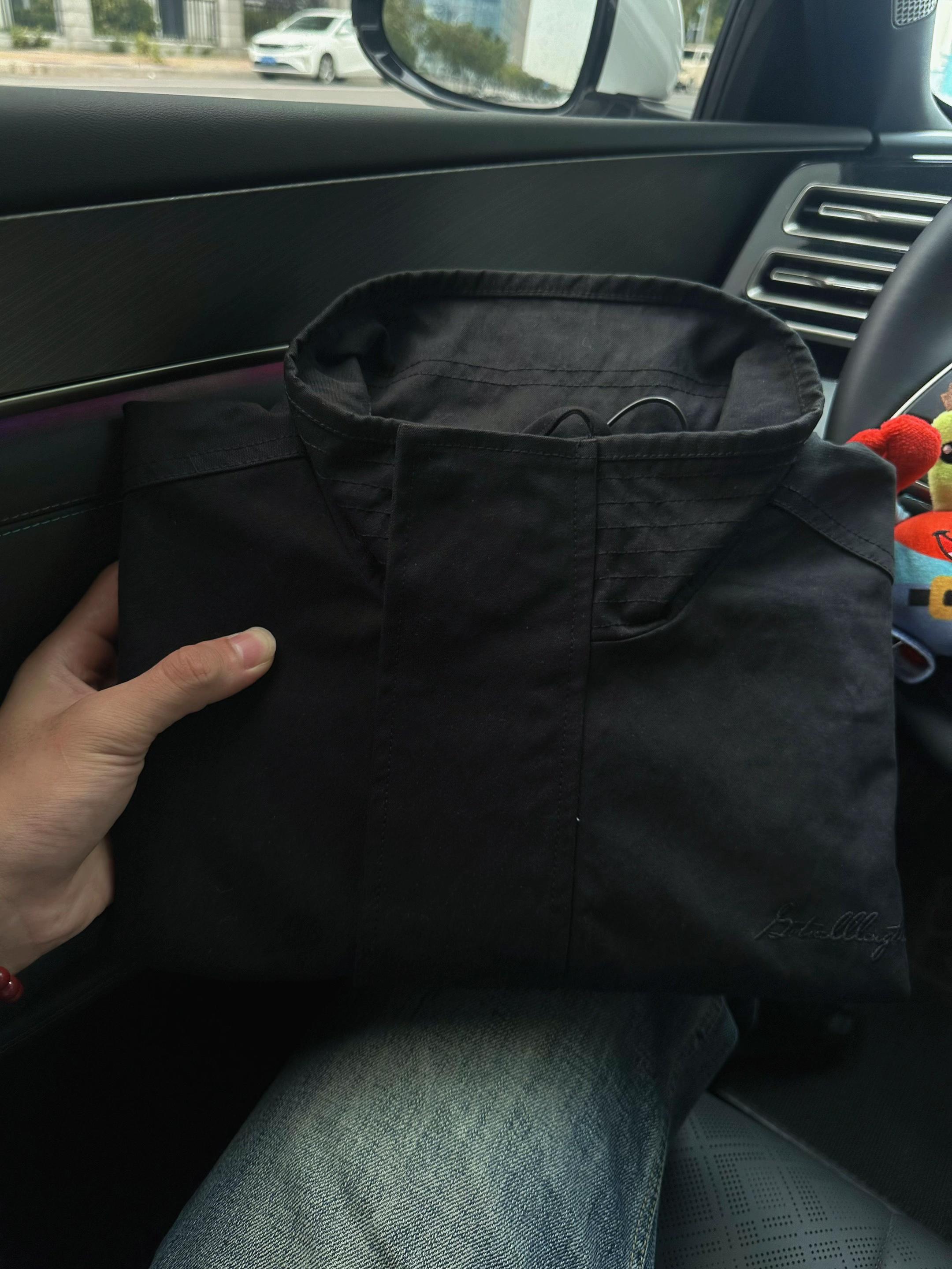 买到超级扎实的美式猎装夹克!这面料特别重磅有型,上身效果绝了!#男生穿搭日记 #型男穿搭 #猎装夹克