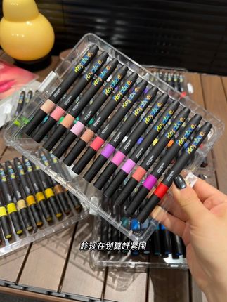 罗莎伯爵你也太狠了,丙烯马克笔72色才这个价!两倍墨量,出墨丝滑不断不漏!趁现在价格划算,赶紧冲#罗莎伯爵丙烯马克笔#学习用品#马克笔#超便宜超便宜