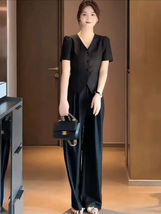 #小个子女生穿搭分享 #挑战蚊帐风穿搭 #旅游穿搭主打一个漂亮 #夏日中性风穿搭日记 #夏季穿搭