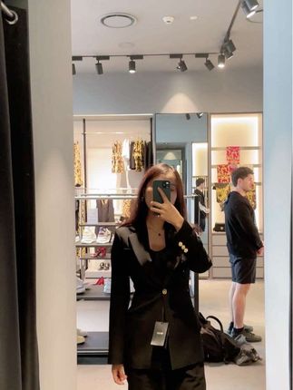 #高级感穿搭 #范思哲西装 #极简穿搭