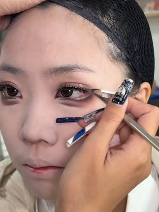 #cos眼妆 #cos妆 #cos好物分享 #cos妆教程 #新手画cos妆教程