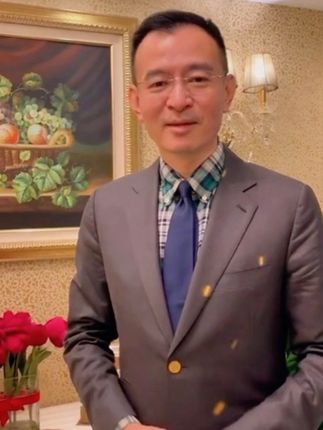 陈安之带着新书来了 #陈安之 #陈安之成功学 #新书 #说服力