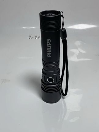 飞利浦强光手电筒 #强光手电 #户外照明