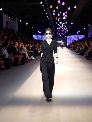 #引领时尚潮流 #轻奢女装 #时尚气质穿搭 #显瘦穿搭 #穿出高级感