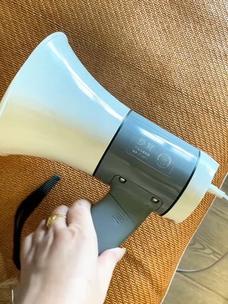 #上热门 #喊话器 #高音喇叭 #喊话器喇叭 #叫卖器@DOU+小助手 @巨量千川