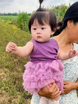 天气热给女儿这样穿也太美了吧!小背心搭配tutu裙裤~凉快又实穿,关键是真的超萌超可爱啊!#生女儿就要这样穿#高品质童装  #谁穿谁好看系列 #萌娃穿搭#女宝穿搭