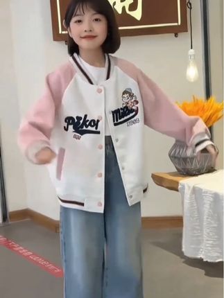 #高品质童装 #谁穿谁好看 #潮酷穿搭 #生女儿就要这样穿 #外套穿搭