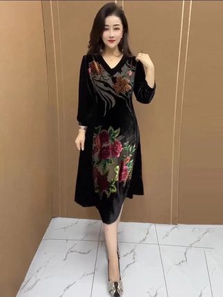 #宽松遮肚连衣裙 #早秋高智感职场穿搭 #气质穿搭 #连衣裙穿搭 #连衣裙