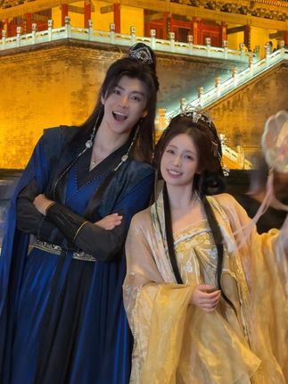 终于轮到俺们拍这个转场了! #古风 #情侣 #汉服 #西安 #转场