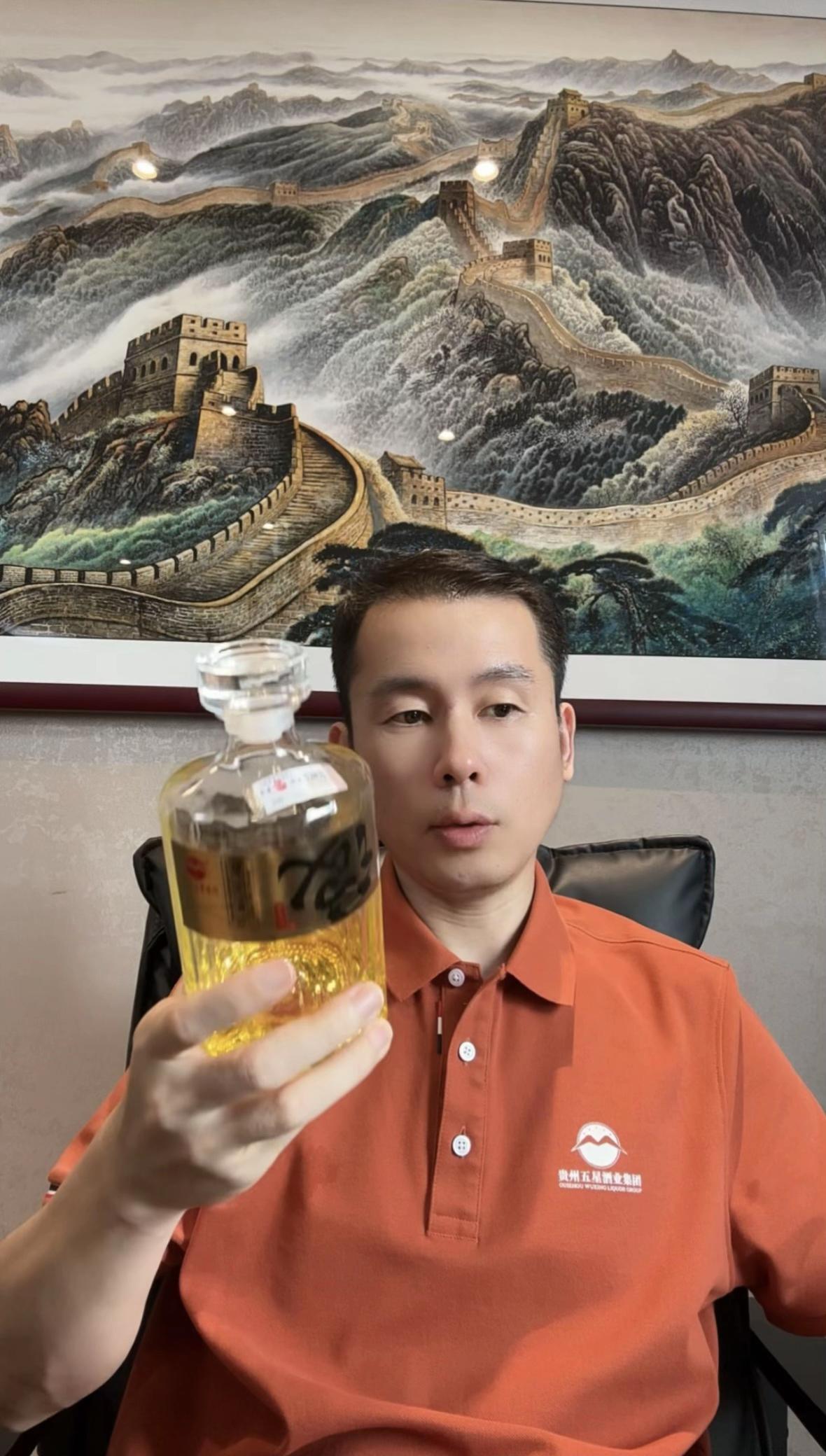 20日 懂王表示将要重新建立阿富汗美军基地,塔利班表示: “若你方想建立基地,我们已做好准备,再与你方抗争20年。” 酒哥说过,懂王说这都是废话,重返阿富汗要真刀真枪下去干的,懂王别怂,别再打嘴炮,救不了司机内胡,干不过胡塞,连家门口委内瑞都不敢下,还敢和塔利班再玩20年么……,快和梅拉尼唱别姬了吧