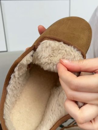 反季促销!给妈妈婆婆都去买一双,这个棉鞋还穿还保暖,太值了 #冬天必备 #棉鞋 #便宜又好穿 #好鞋推荐 #雪地靴