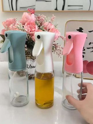 这个喷油壶太好用了,喷雾均匀,单手就可以操作,还不漏油#喷油壶 #厨房好物 #喷雾油瓶推荐 #创作灵感