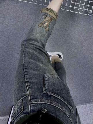 #好物推荐🔥 #显瘦穿搭 #显高显瘦显腿长 #裤子 #每日穿搭