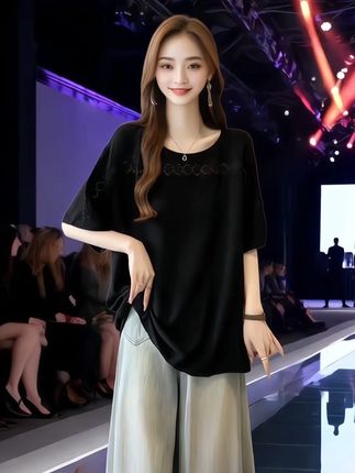 #时尚穿搭@DOU+小助手