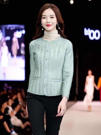 #你缺的不是衣服而是穿搭技巧 #了解衣服穿搭才能更出彩 #普通人找到自己的穿搭风格后#秋冬都市硬核穿搭#冬日穿搭测评