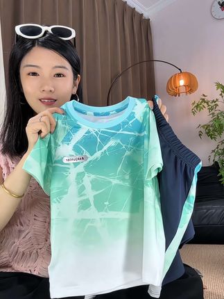 容易出汗又喜欢运动的穿这一套太舒服了#ask 速干运动速干套装才这个价格#儿童运动速干套装