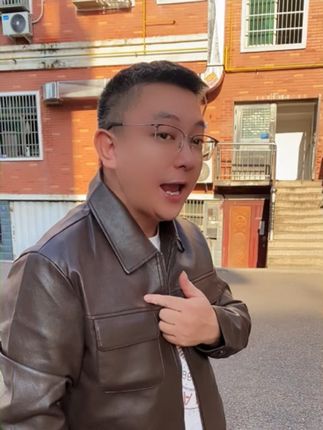 新款翻领机车皮衣夹克外套雷总同款 #穿搭 #强烈推荐 #每日分享 #男生穿搭 #夹克外套