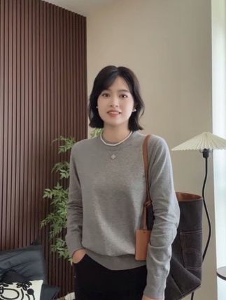 100%棉圆领针织秋季女常规款显瘦薄款长袖上衣#针织#上衣#穿搭#穿搭技巧 #宽松