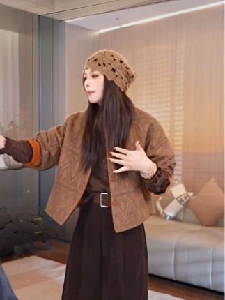 秋季新款高级感复古小香风短外套#高级感穿搭 #时尚气质穿搭 #时尚潮流穿搭 #气质女神穿搭 #慵懒风穿搭