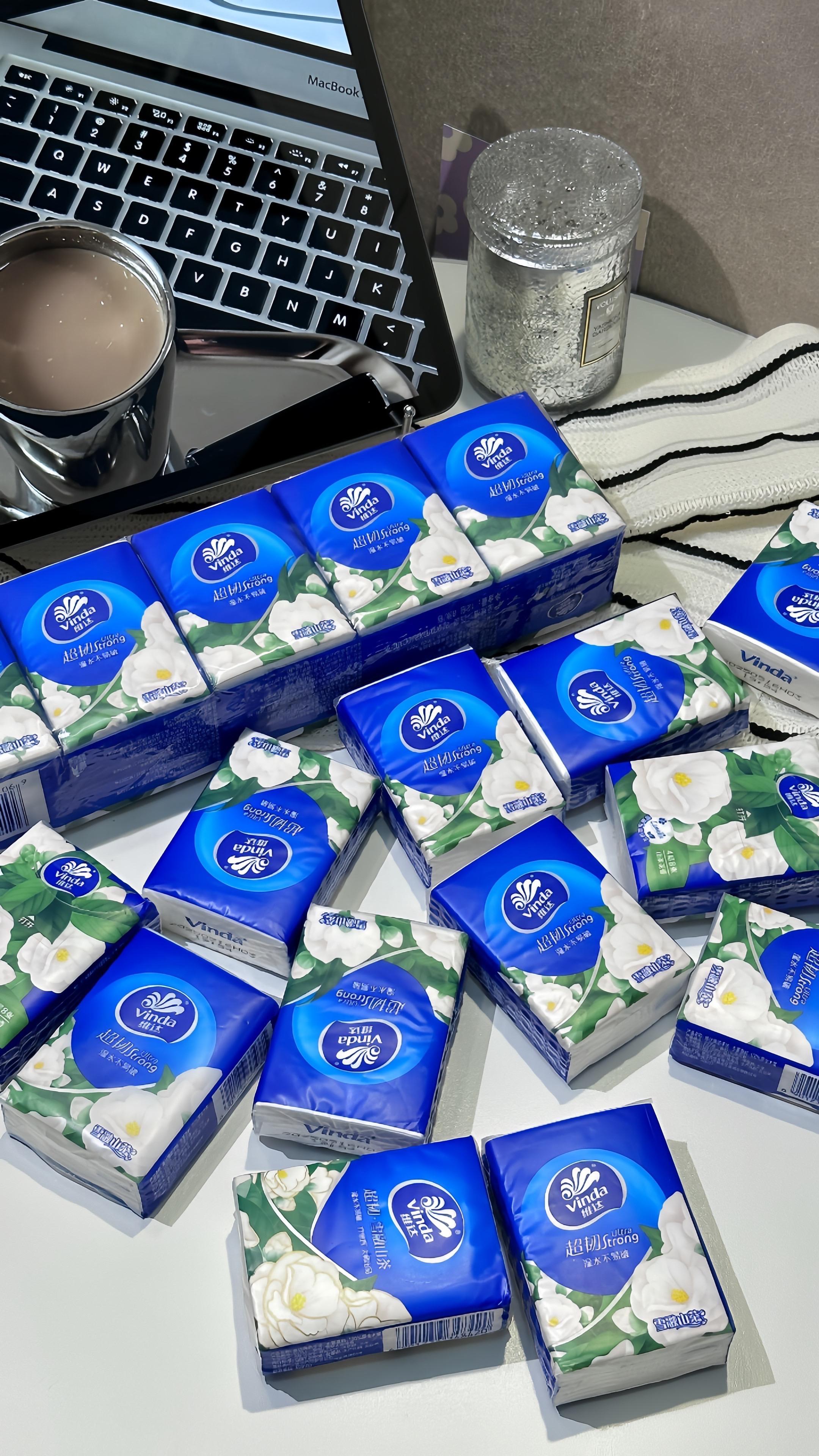 全宿舍都在抢的山茶花手帕纸!清新淡雅的山茶花真的好好闻#日常分享 #手帕纸 #维达 #爱用物分享 #好朋友
