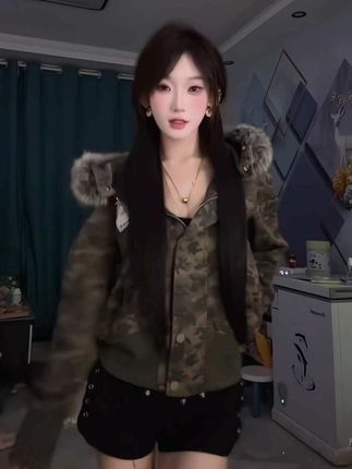 吃我调皮四鞭#鞭子舞 #卡点舞 #亿万少年BUFU